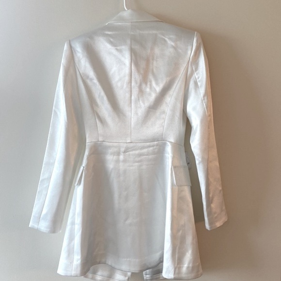 Bronx and Banco Gigi Bridal Blazer Dress in White - Picture 15 of 16